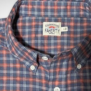 Faherty Plaid long sleeve button up stretch cotton blend. Light thin comfort